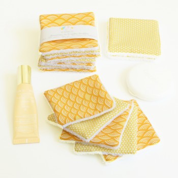 Semainier de lingettes lavables jaunes motifs écailles et graphiques 
